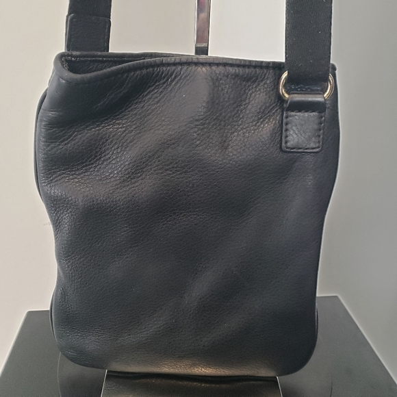 Michael Kors Women's Black Fulton Pebbled Leather Crossbody Bag Purse - Picture 7 of 13